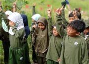 Ada “Kapal Pecah” di Bukit Akasia Gunung Geulis Sumedang