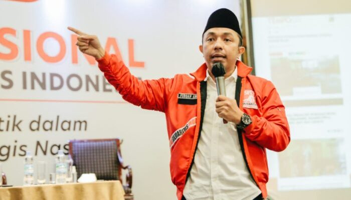 Pengadaan Gorden 48,7 M Rumah Dinas DPR, Furqan: Lebih Baik Buat Sekolah