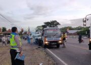 Mobil Tabrak Truk Sampai Berbalik Arah di Rajapolah