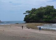 Keindahan Pantai Madasari Tercoreng Sabu