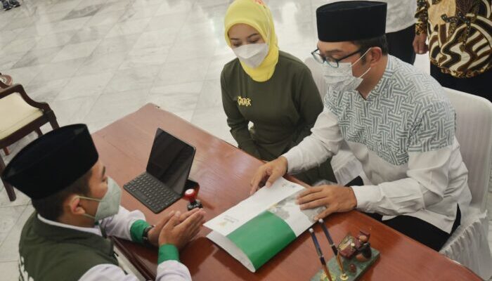 Prasasti Klinik Inggit Garnasih Ditandatangani Gubernur