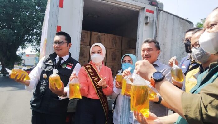 Pesan Lewat Sapawarga, Ridwan Kamil Lepas Migor Subsidi