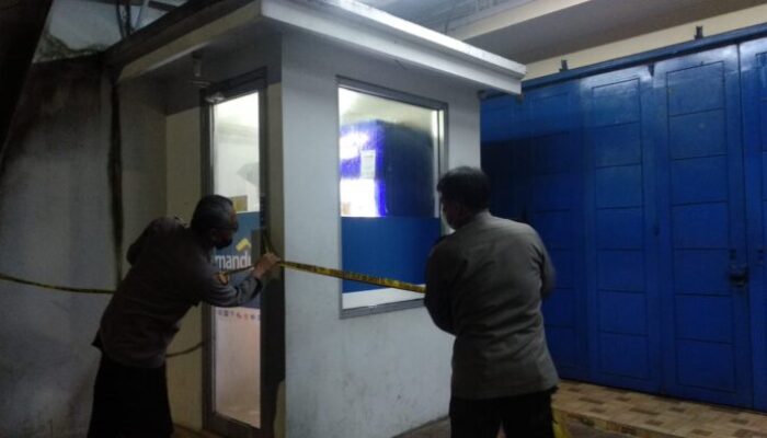 Nasabah Kaget Mesin ATM Mandiri di Tasco Indihiang Rusak