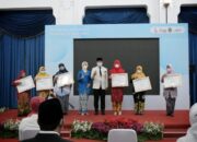 Hari Kartini, 27 Pahlawan Perempuan di Jabar Terima Penghargaan