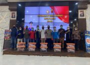 Hari Buruh, Wakapolda Jabar Salurkan Paket Sembako