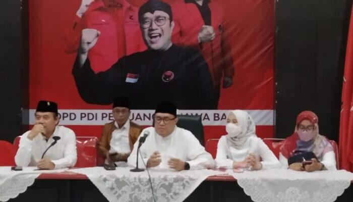 Presiden Jokowi Didesak PDIP Jabar Copot Mendag Lutfi, Kasus Mafia Migor