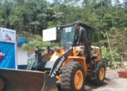 Alat Berat Nongkrong di Pos Pelayanan Tapal Kuda