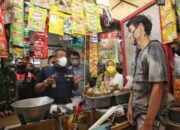 Kadisdagin: Gembira, Minyak Goreng Sesuai HET