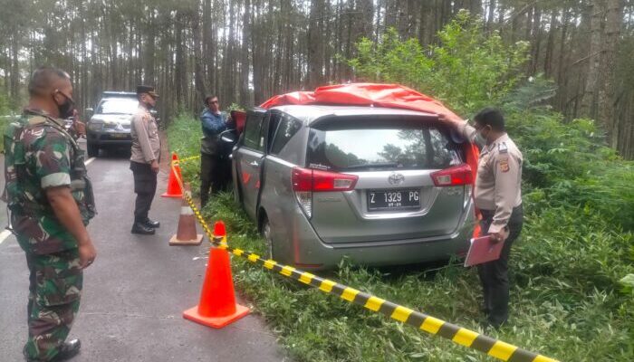 Pohon Timpa Mobil di Karaha Bodas, Seorang Tewas