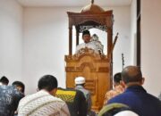 4 Kriteria Taqwa Dikupas Bupati Dony Saat Jadi Khatib Salat Jumat di Kejati Jabar