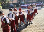 Begini Hari Pertama Sekolah Siswa SDN 172 Andir Kidul