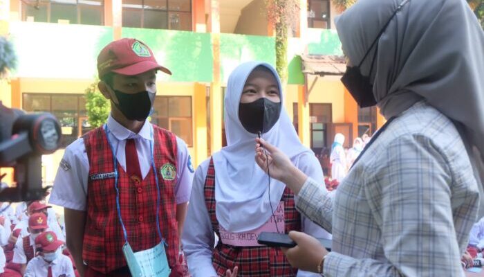 Siswa di Kota Bandung Sambut Tahun Ajaran Baru
