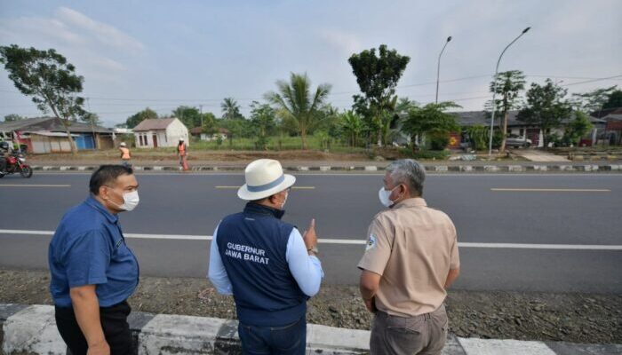 Jalan Rusak di Cianjur Dikomplain Warga, Gubernur Kucurkan Anggaran 30 M