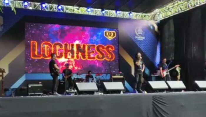 Kata Netizen, Lochness Rock Legend Bandung Tampil di Jatinangor