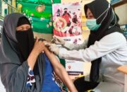 Di Sukaratu, Para Lansia Antusias Ikut Vaksinasi