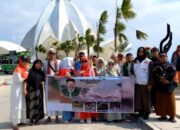 Rihlah dan Ziarah Majelis Taklim Al Husna, Santuni Yatim Piatu