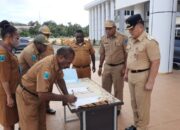 Pj Bupati Maybrat Ingatkan ASN Tertib Administrasi, Tugas Sesuai Prosedur