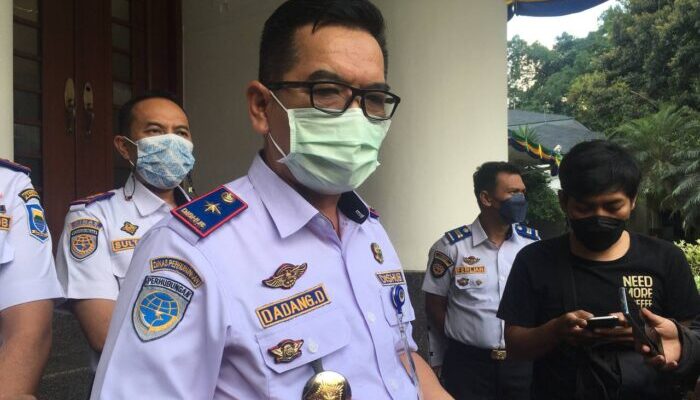 Tarif Angkutan Umum Naik di Angka Seribu