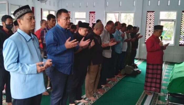 MC Kondang Tasik, Ibu Lucy Tutup Usia
