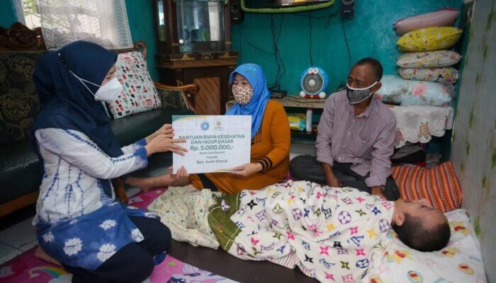 Yunimar Mulyana Berbagi Rezeki dengan Dhuafa, Bantu Penyandang Disabilitas