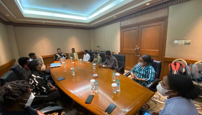 Pj. Bupati Temui Mahasiswa Asal Maybrat di Jabodetabek dan Bandung