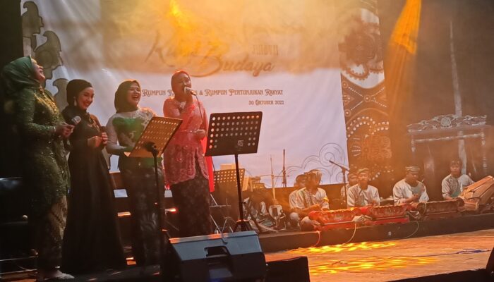 Merdunya Kawih Sunda di Gedung Kesenian Tasik