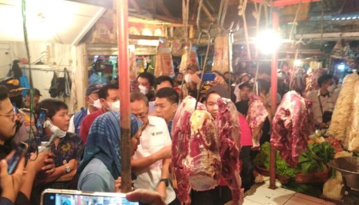 Mendag Pantau Harga Sembako di Pasar Tanjungsari