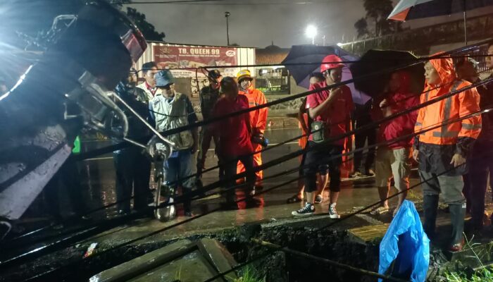 Jembatan Jagal Longsor Lagi