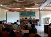 Kades Berkerumun, Kejari Sumedang Paparkan Aturan Kelola Dana Desa