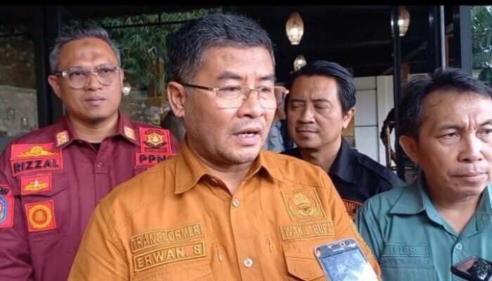 Wabup Erwan Dorong Potensi Atlet Sepak Bola Putri di Sumedang