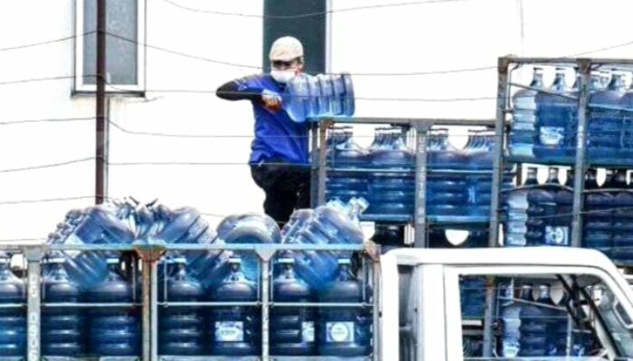 Polri dan Kemenhub Didesak Tegas, Larang Truk AMDK Galon Bermuatan Lebih