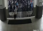 Pencurian Dua Pasang Sepatu di Masjid Agung Tasik Terekam CCTV