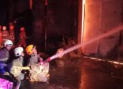 Gudang Mainan di Bacip Bandung, Terbakar