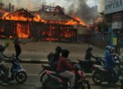 Rumah Makan Ampera di Soekarno Hatta Bandung Terbakar
