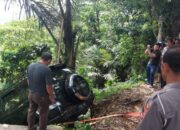 Hendak Berobat, Mobilnya Terperosok ke Jurang Jalan Syekh Abdul Muhyi