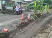 Ada Makam di Tengah Jalan, Ternyata Aksi Protes Warga Terdampak Tol Cisumdawu