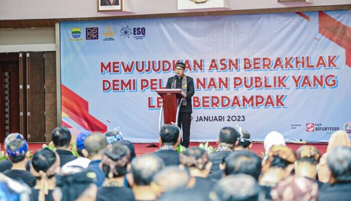 Wali Kota: Disdik ESQ, Jadi Wahana Intropeksi Diri dalam Pelayanan