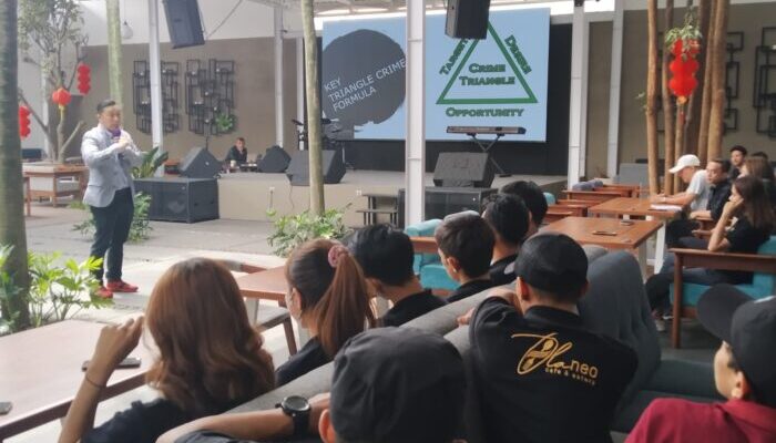 Karyawan Laneo Cafe & Eatery Dibekali Pemahaman Dasar Keamanan