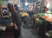 Copet di Pasar Singaparna, Ibu-ibu Dengan Dandanan Mentereng