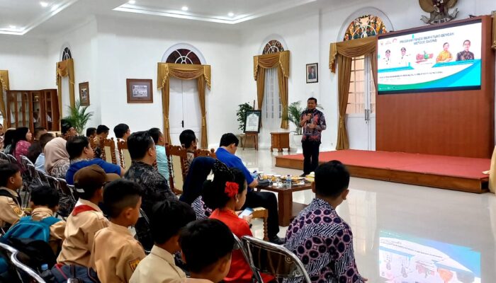 Siswa dan Guru di Sumedang Dilatih Berhitung Melalui Metode Gasing