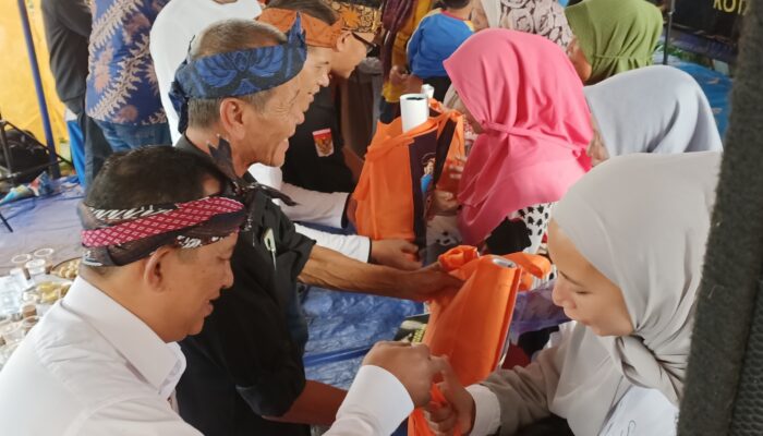 Sundawani Kota Tasik Baksos di Paseh Gunung Ceuri