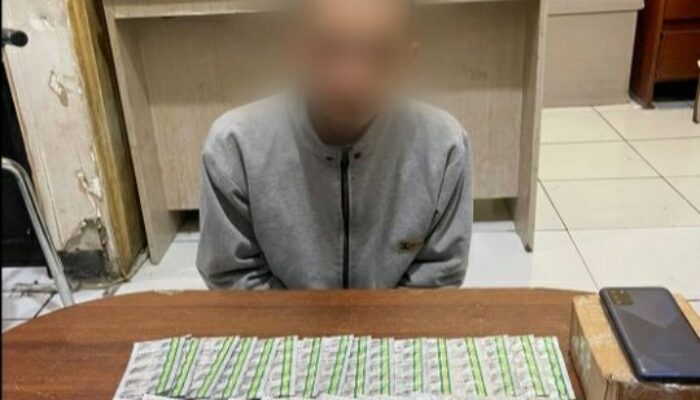 SUKABUMI: Penjual Tramadol Ditangkap Polisi, 500 Butir Obat Jadi Barang Bukti