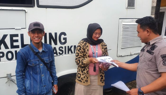 Simling Cover Pelayan SIM Warga Selatan Kabupaten Tasikmalaya