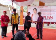 CIANJUR: Puan Maharani Serahkan Kunci Rumah Relokasi Korban Bencana