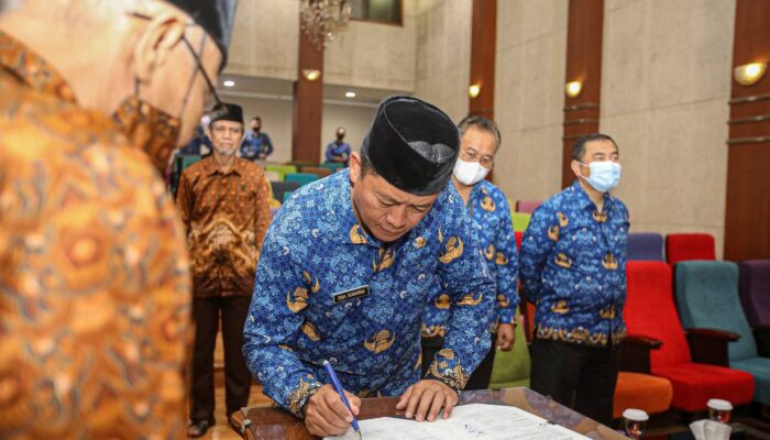 PWRI OPI Setda Kota Bandung Dikukuhkan, Ema: Tidak Ada Alasan Tak Memuliakan Pensiunan