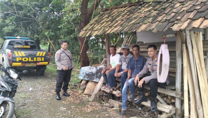 Cegah Aksi Kejahatan, Kapolsek Ujungjaya Ajak Warga Geliatkan Ronda Malam