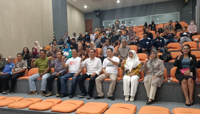 Saling Sikat, Uang Pergi ke Daerah Lain