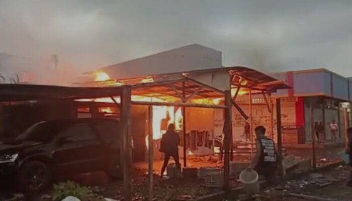 Kebakaran Pasar HPKP Cikurubuk Hanguskan 6 Kios