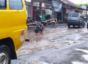 Jalan Rusak Bikin Masyarakat Tasik Resah dan Sebal