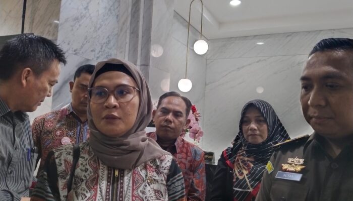 Kasus BPR KR: Bupati dan Kajari Indramayu Serahkan Data Baru ke Kejati Jabar